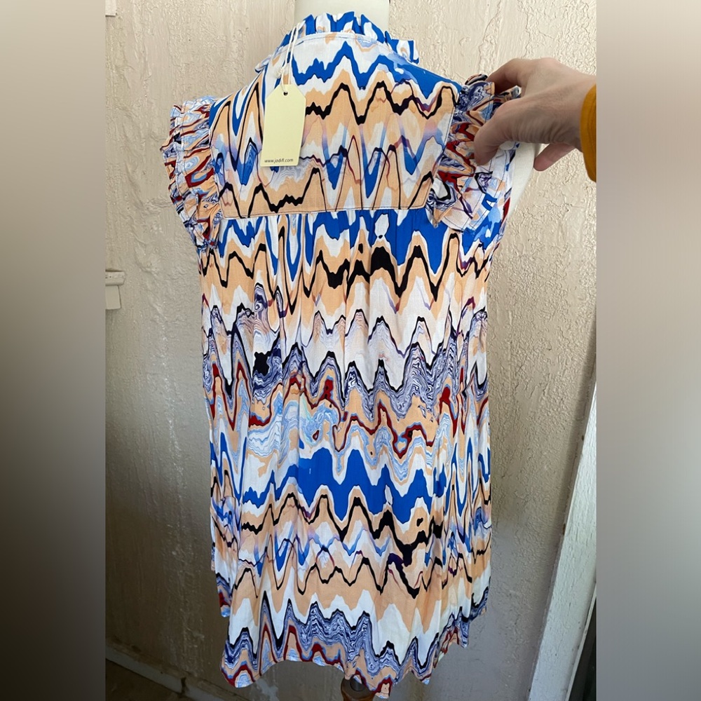 Sleeveless Ruffle Top - Picture 7 of 7